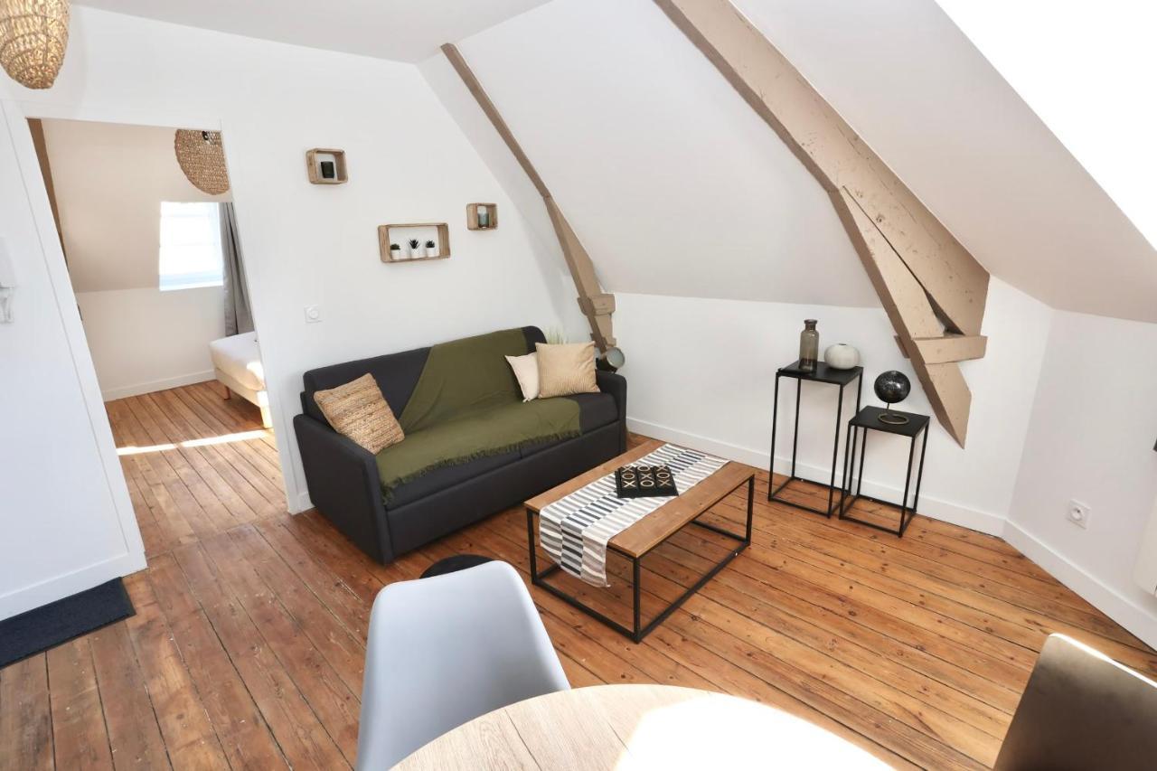 Napoleon Gare 7 T2 Dernier Etage Bylocly Apartment Понтиви Екстериор снимка