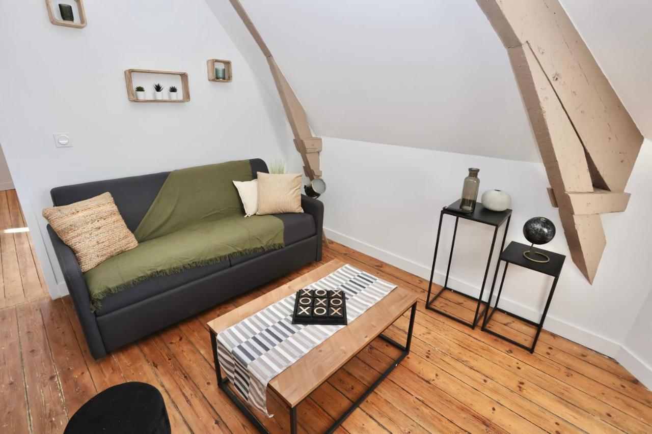 Napoleon Gare 7 T2 Dernier Etage Bylocly Apartment Понтиви Екстериор снимка